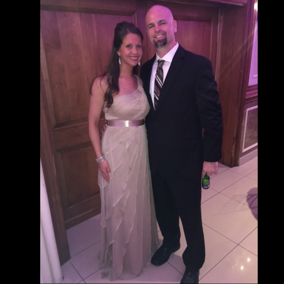 Adrianna Papell Dresses & Skirts - Adrianna Papell one shoulder tiered chiffon gown!